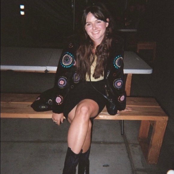 Hi, I’m Charlotte! - Picture 3 of 4